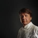 Das Foto zeigt Joachim Wissler in Berufskleidung