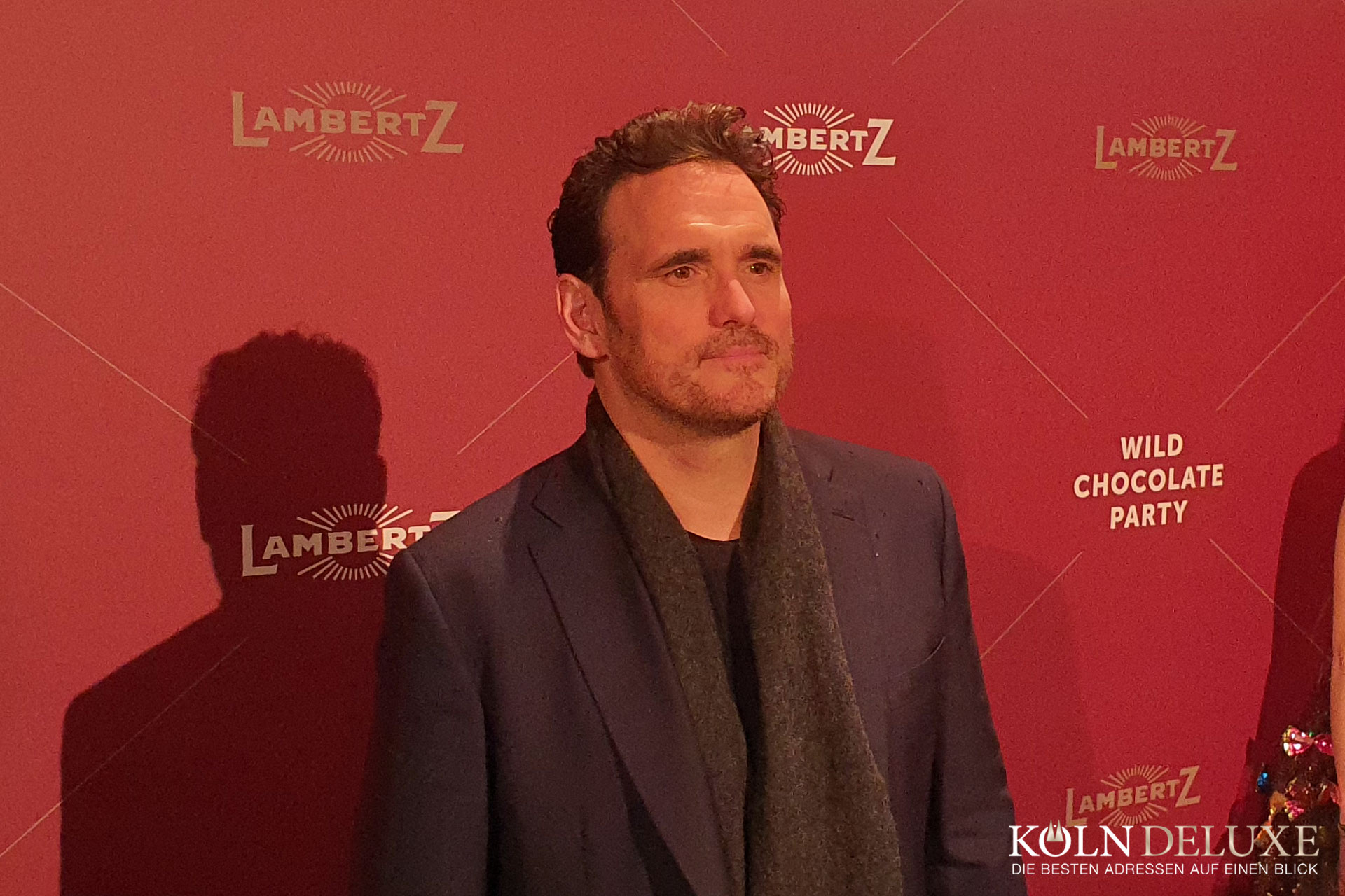 Das Foto zeigt Matt Dillon auf dem Red Carpet der Lambertz Monday Night 2020 in Köln